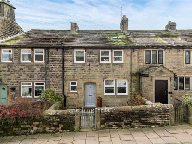 House for sale in Cullingworth, West Yorkshire