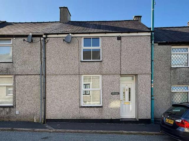 House for sale in Llanllyfni