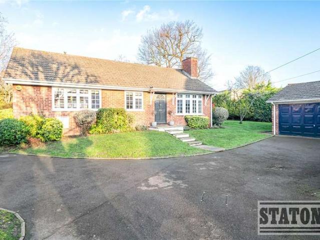 House for sale in New Barnet, Greater London