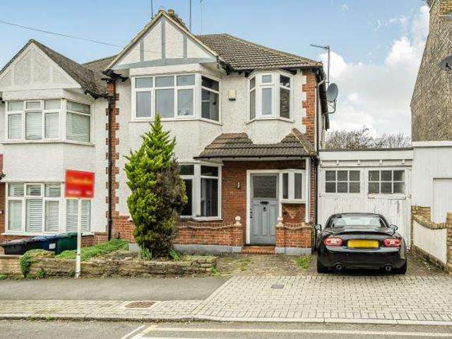 House for sale in Whetstone, Greater London