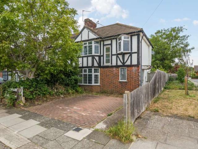 House for sale in Greater London