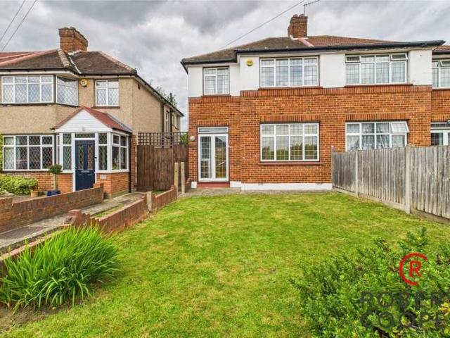 House for sale in Ruislip, Eastcote