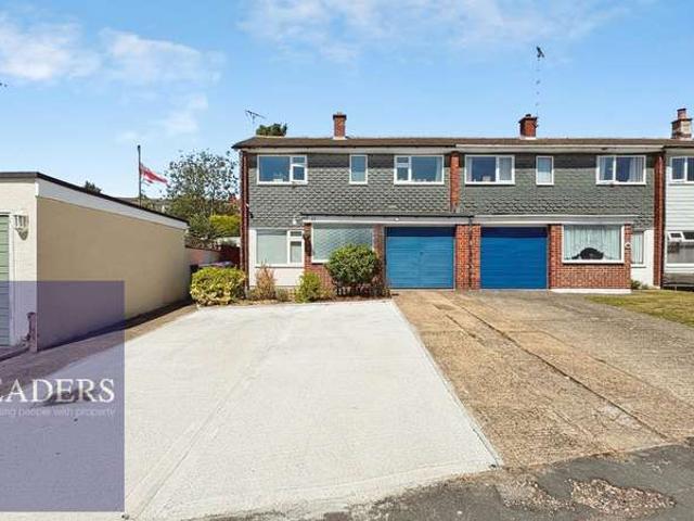 House for sale in Chipping Hill, Essex