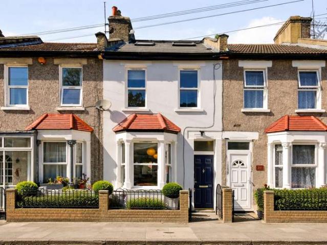 House for sale in West Ham, Greater London