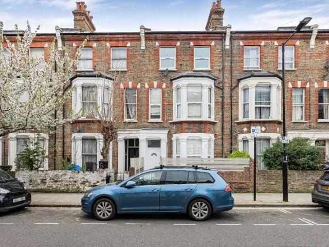House for sale in Kensal Town, Greater London