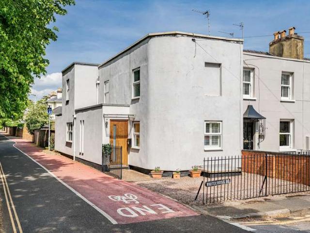 House for sale in Ewens Farm, Golden Valley