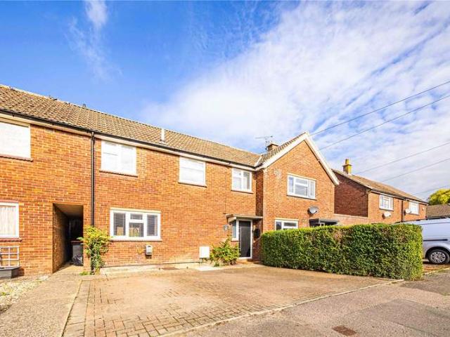 House for sale in Eaton Bray, Central Bedfordshire