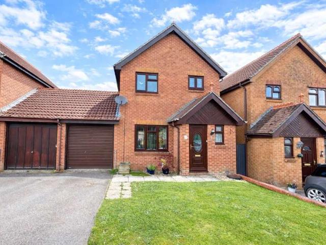 House for sale in Chard Town, Chard