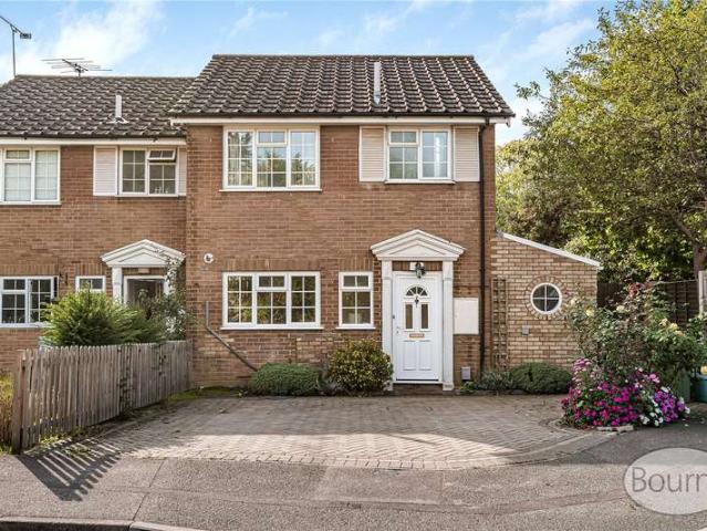 House for sale in Worplesdon, Guildford
