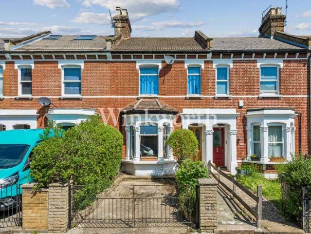House for sale in Hornsey, Greater London