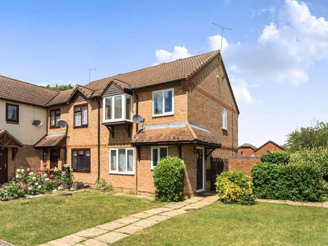 House for sale in Stoke Mandeville, Buckinghamshire