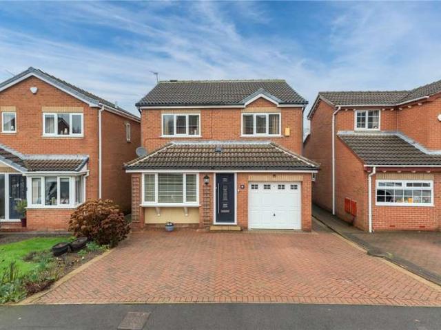 House for sale in East Ardsley, West Yorkshire