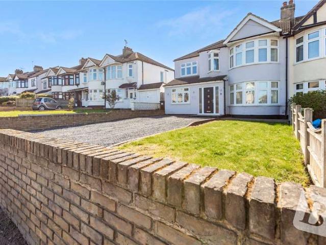House for sale in Brook Street, Navestock Side