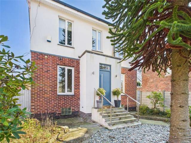 House for sale in Georgia, Greater Manchester
