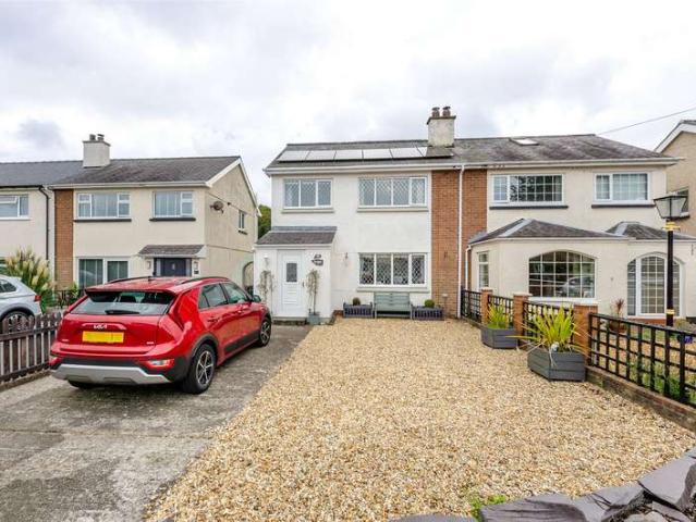 House for sale in Llanberis, Wales