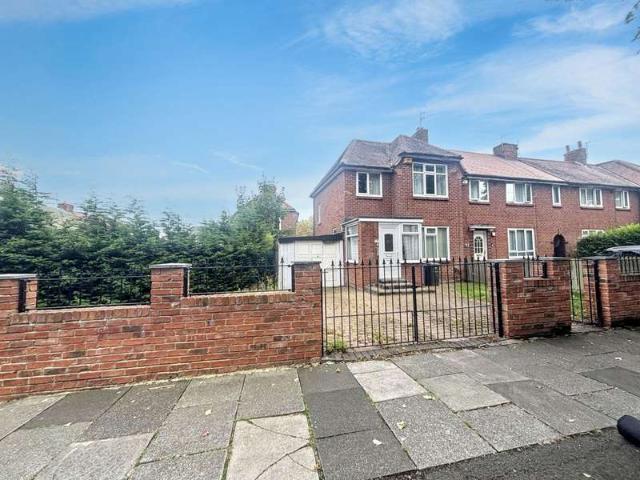 House for sale in Cowgate, Newcastle upon Tyne