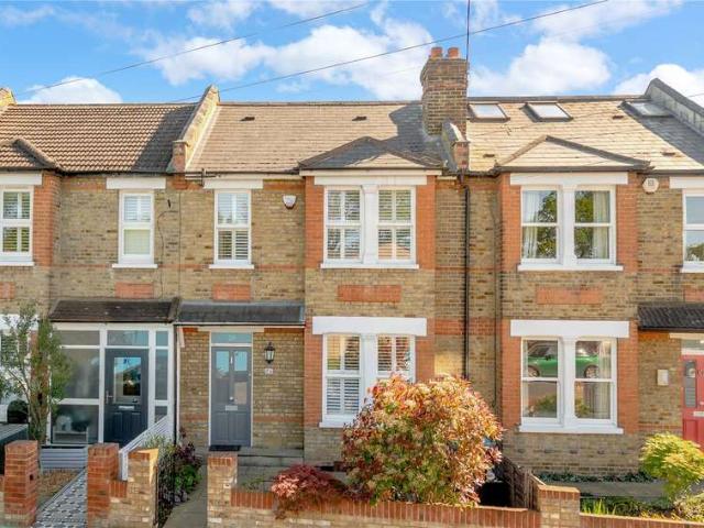 House for sale in New Malden, Greater London