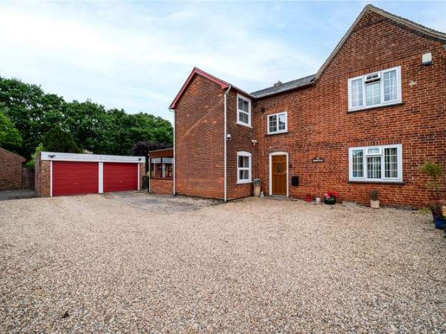 House for sale in Chelmondiston, Suffolk