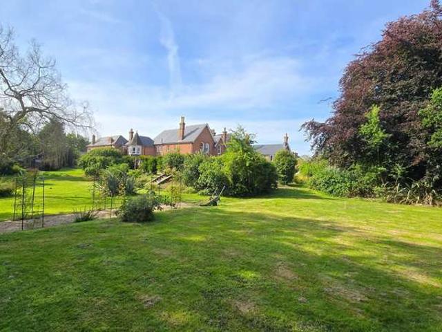 House for sale in Heathlands, East Sussex