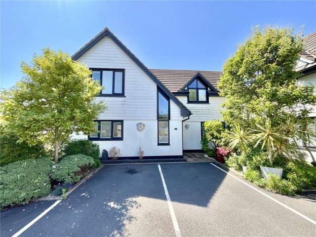House for sale in Highcliffe