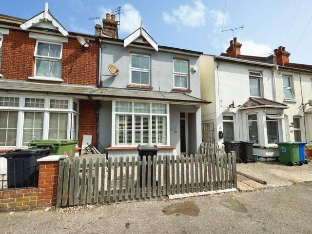 House for sale in Dale Hill, Essex