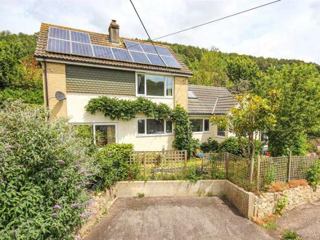 House for sale in Axmouth, Budlake
