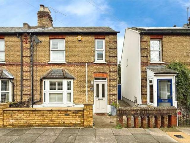 House for sale in Knowle Green, Lower Halliford