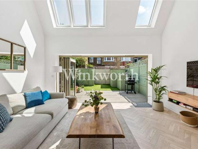 House for sale in Greater London