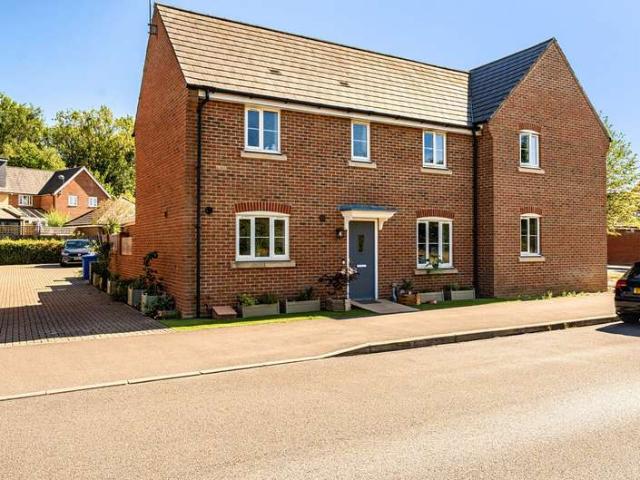 House for sale in Amen Corner, Binfield