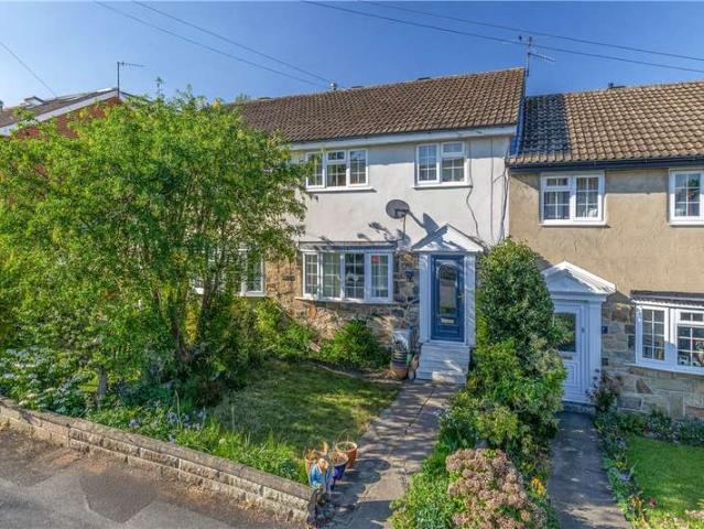 House for sale in Esscroft, Bradford