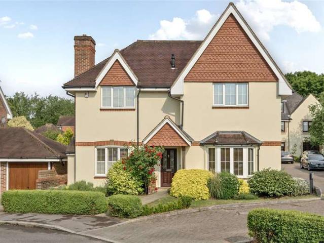 House for sale in Worplesdon, Westborough