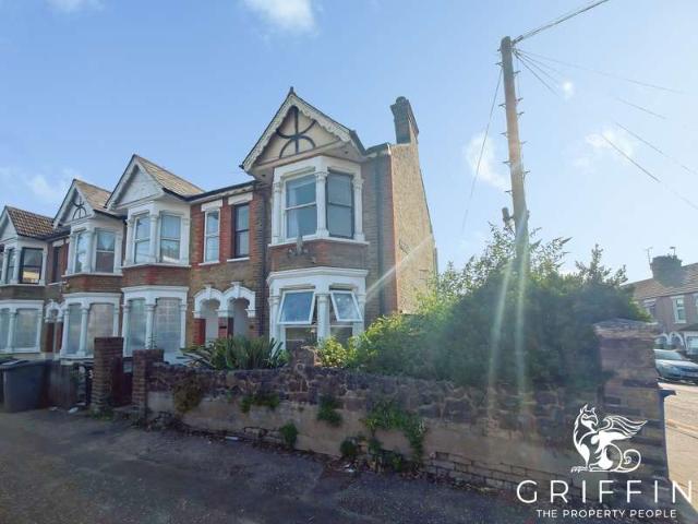 House for rent in Badgers Dene, Grays