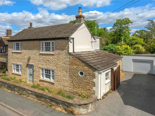 House for sale in Barholm, Lincolnshire