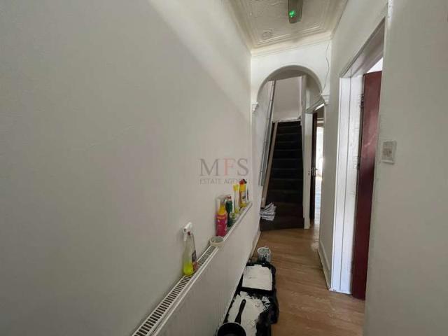 Cottage for sale in London Borough of Ealing, Greater London