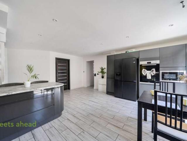 House for sale in London Borough of Croydon, Greater London