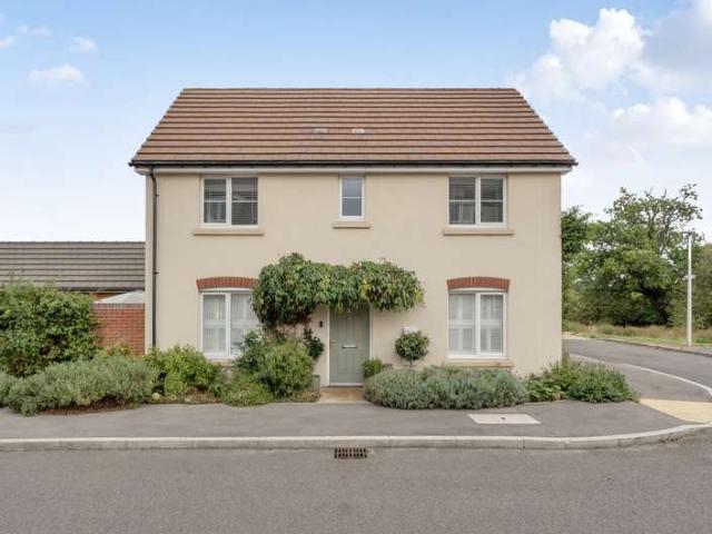 House for sale in Mereoak Park, Three Mile Cross