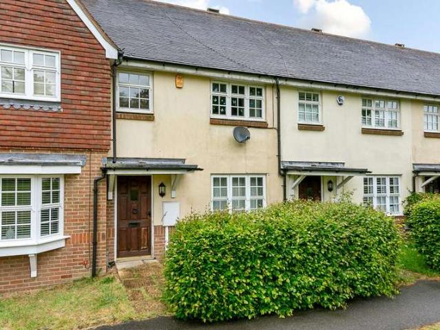 House for sale in Netherne-on-the-Hill, Red Hill