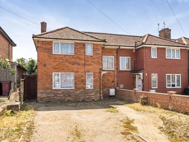 House for sale in Whitley, Reading