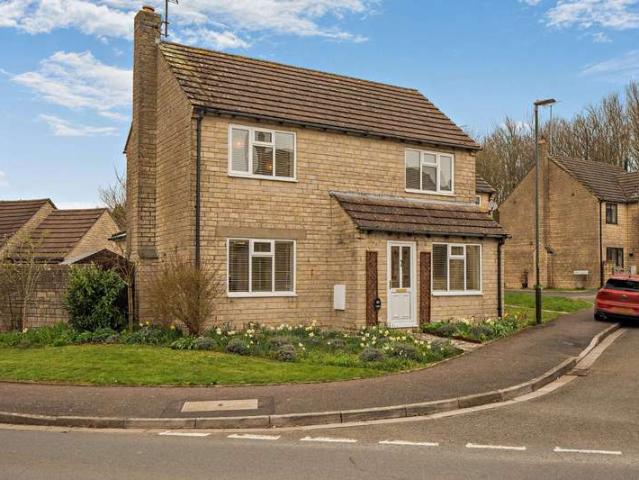 House for sale in Fossebridge, Gloucestershire