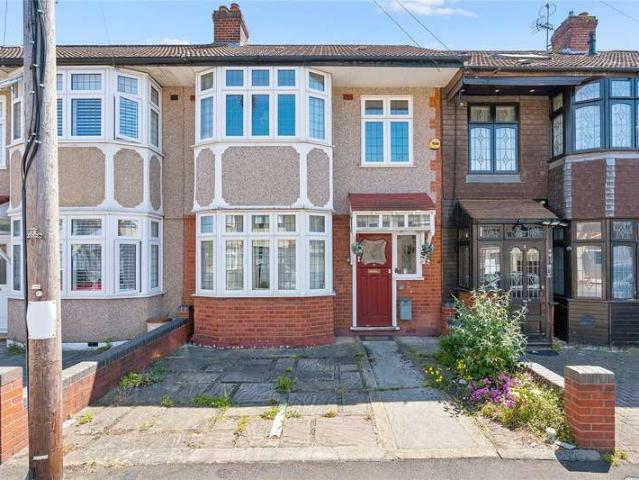 House for sale in Rush Green, Greater London