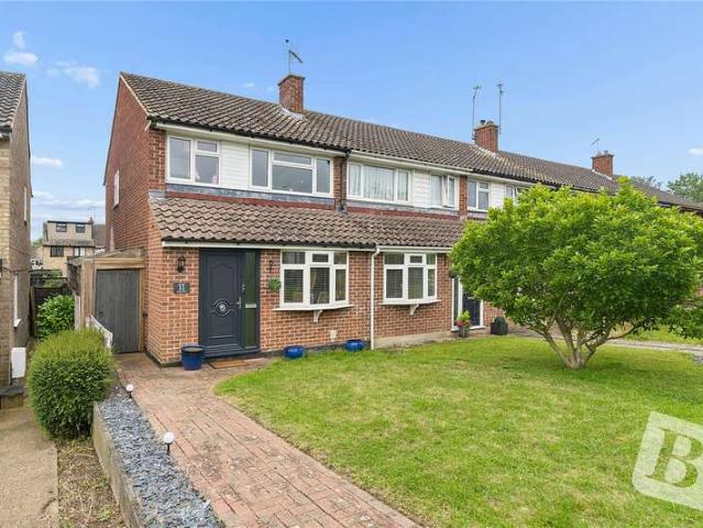 House for sale in Pilgrims' Hatch, Navestock Side
