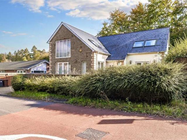 House for sale in Trewen