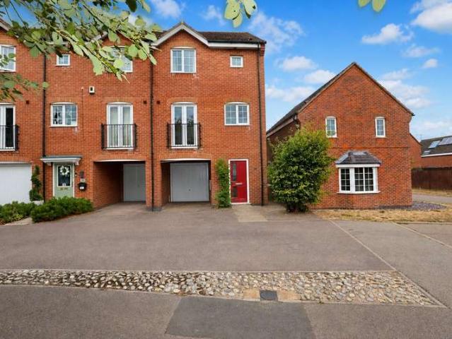 House for sale in Desborough, North Northamptonshire