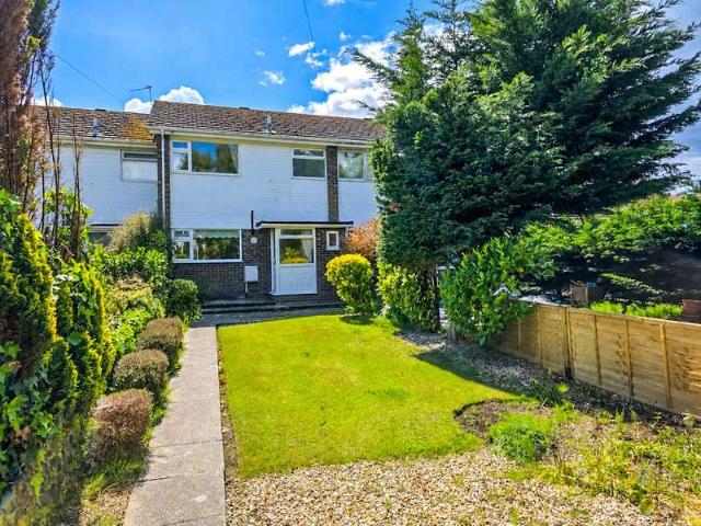 House for sale in Highcliffe