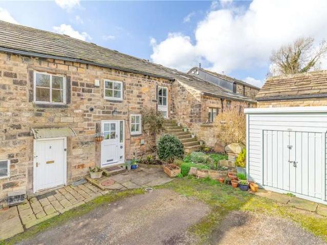 House for sale in Esholt, West Yorkshire