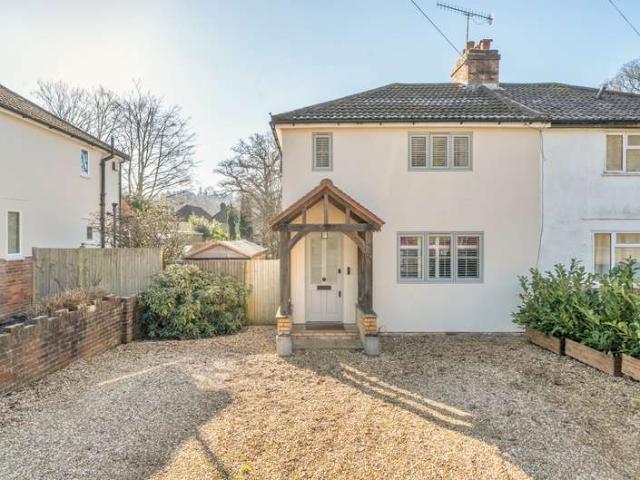 House for sale in Woolmer Hill, Fole