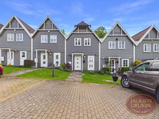House for sale in Southfields, Northampton