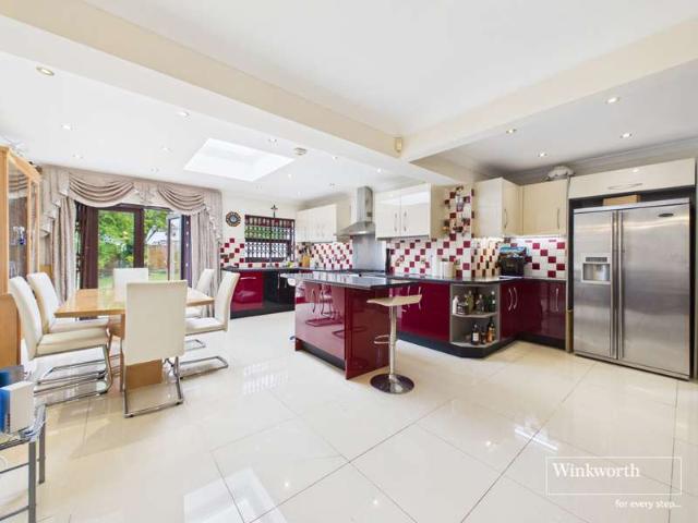 House for sale in Kingsbury, Greater London