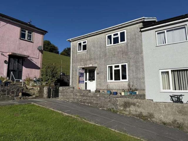 House for sale in Llanybydder, Wales