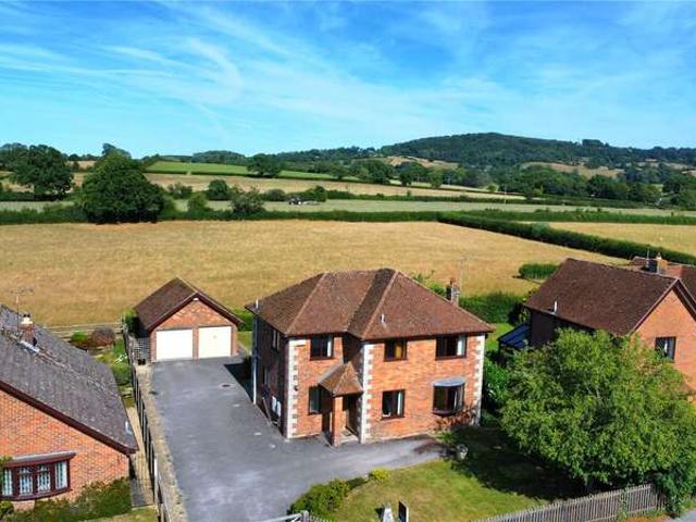 House for sale in Motcombe